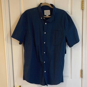 St. John’s Bay short sleeve button down, navy with white polka dots, XL
